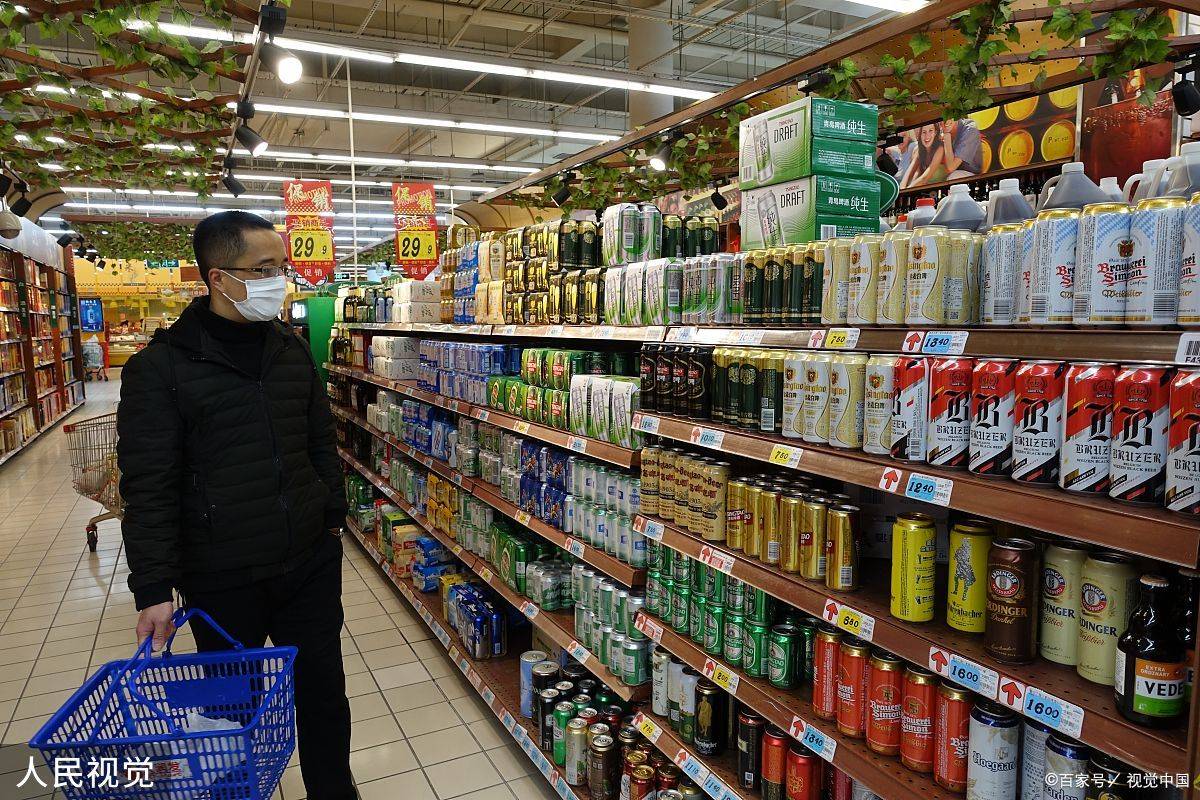 以顾客体验感为核心构筑高端零食体验新范式ag真人平台第一游戏富力熊产品价值重构：